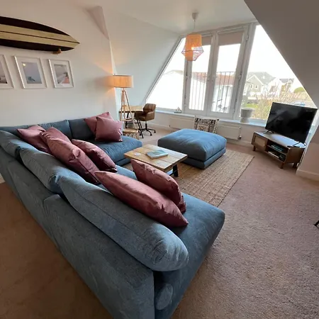 Apartment Pentire Point - Coastal Penthouse, Beaches, River & Restaurants Within Short Walk Newquay (Cornwall)