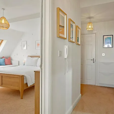Pentire Point - Coastal Penthouse, Beaches, River & Restaurants Within Short Walk Lejlighed New Quay